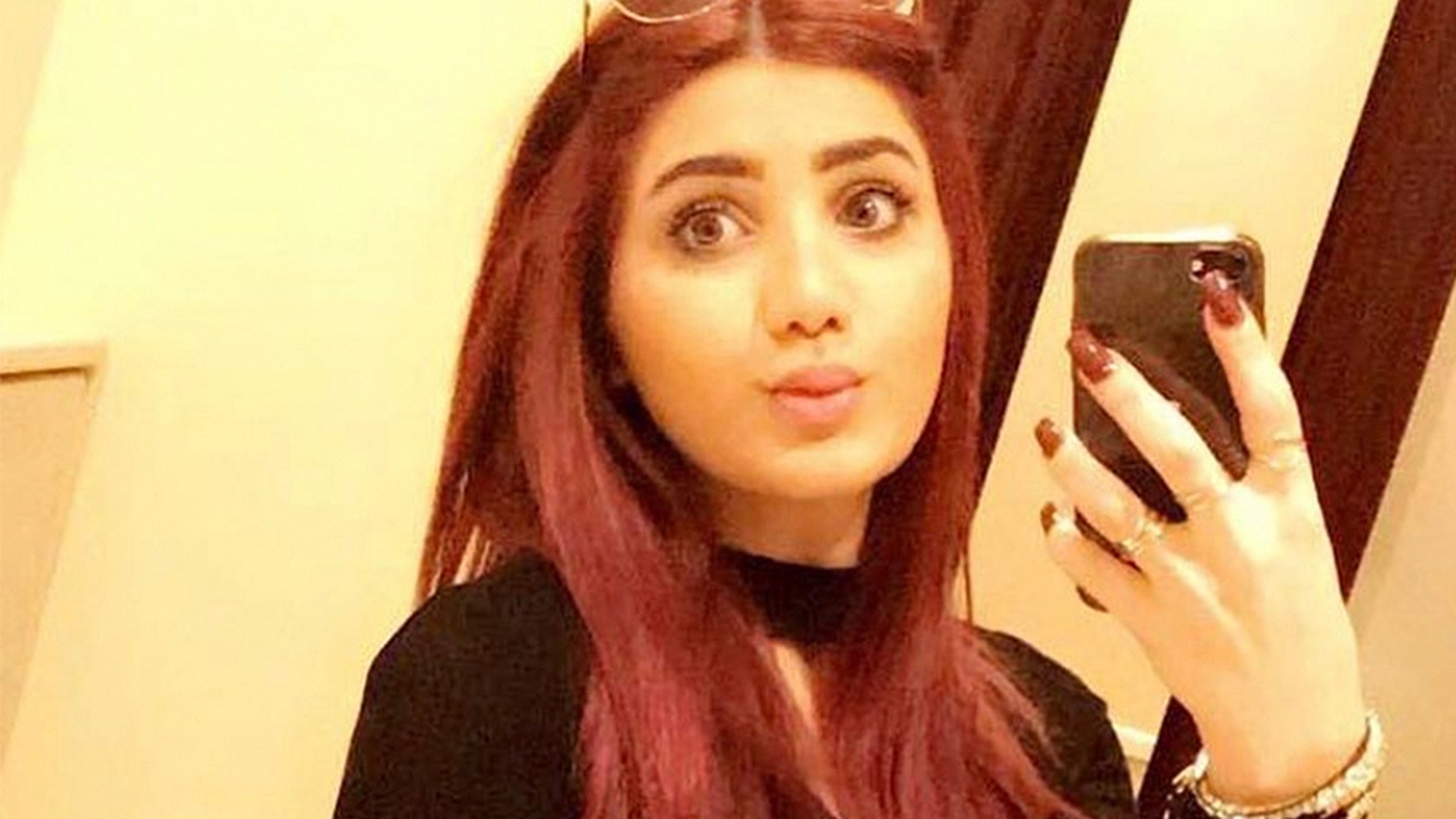 Selfie Ali Rose naked (63 photo), Tits, Paparazzi, Boobs, bra 2017 Selfie Ali Rose nudes (94 photos), Tits, Leaked, Selfie, bra 2018